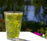 Z jakiego powodu warto pić zieloną herbatę i herbaty ziołowe?